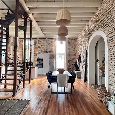 Maison Ancienne école Cazères-sur-lʼAdour